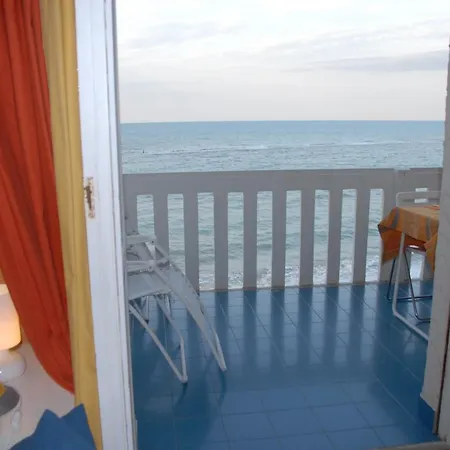 別荘 Casa Vacanze マロッタ